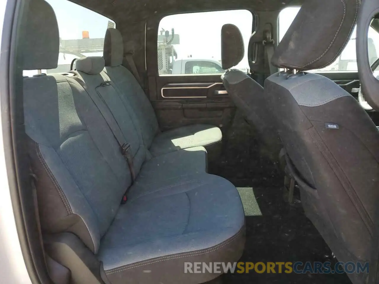 10 Photograph of a damaged car 3C63RRHLXRG289538 RAM 3500 2024