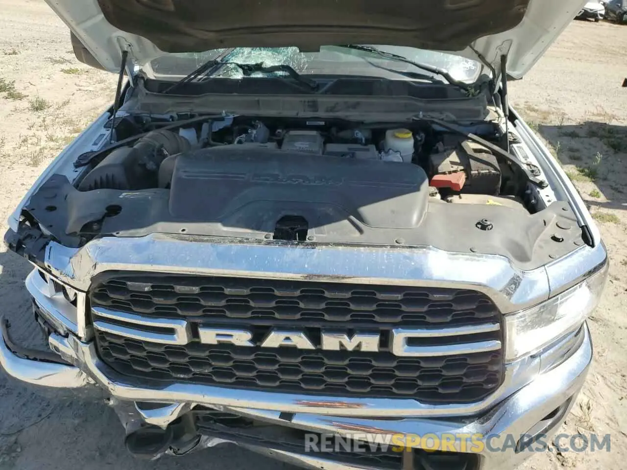 11 Photograph of a damaged car 3C63RRHLXRG289538 RAM 3500 2024