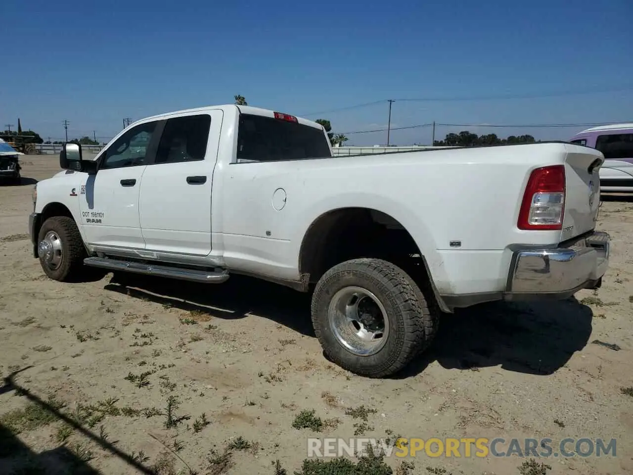 2 Photograph of a damaged car 3C63RRHLXRG289538 RAM 3500 2024