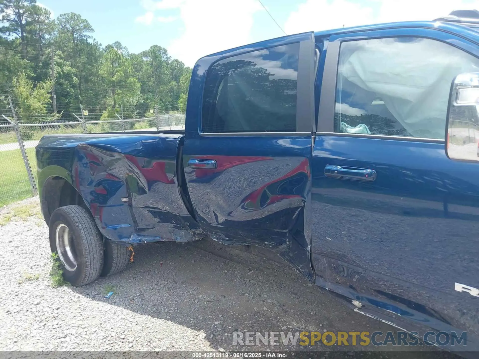 11 Photograph of a damaged car 3C63RRJLXRG224635 RAM 3500 2024
