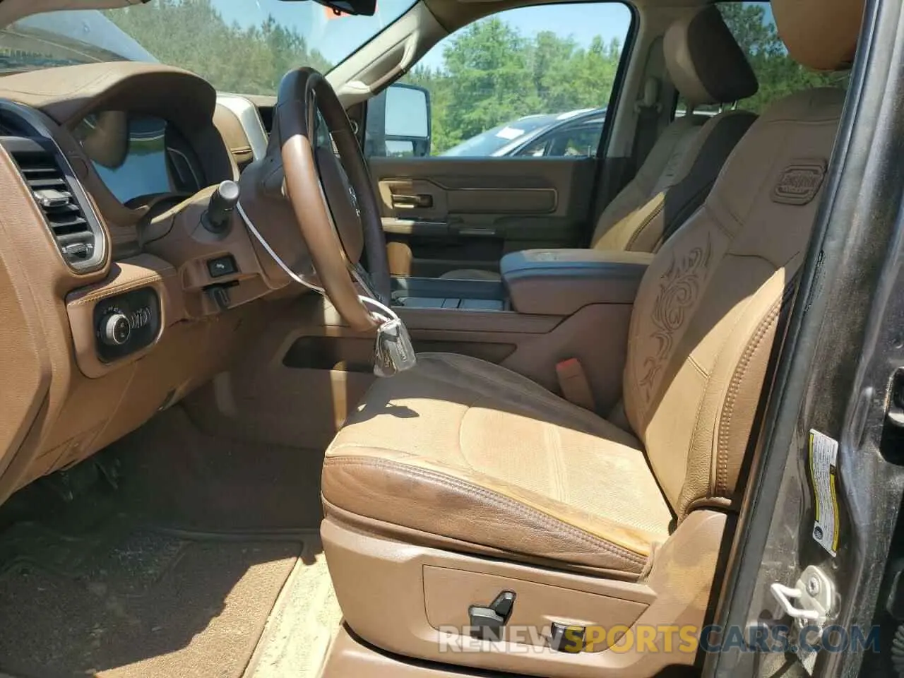 7 Photograph of a damaged car 3C63RRNLXRG208896 RAM 3500 2024