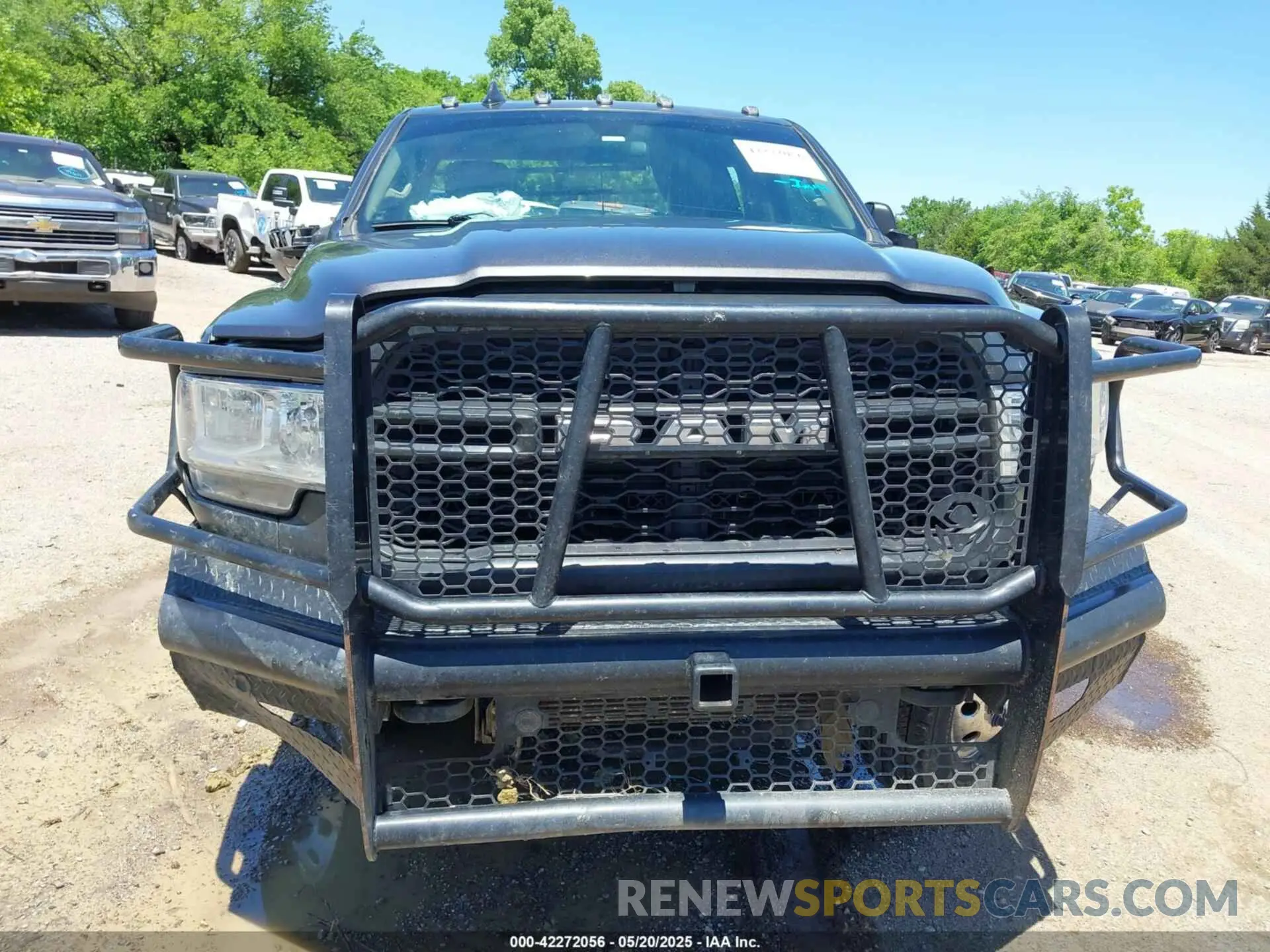 12 Photograph of a damaged car 3C7WRTAL3LG295575 RAM 3500 CHASSIS 2020