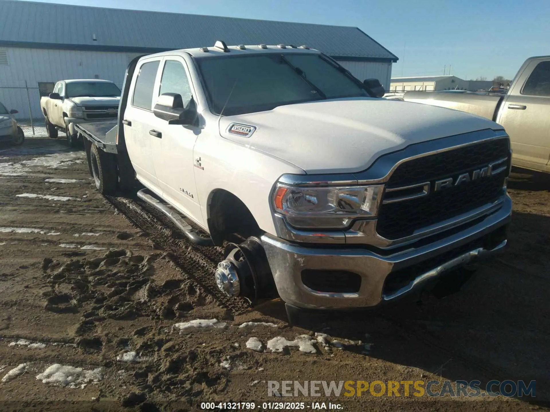 1 Photograph of a damaged car 3C7WRTCL9LG122687 RAM 3500 CHASSIS 2020
