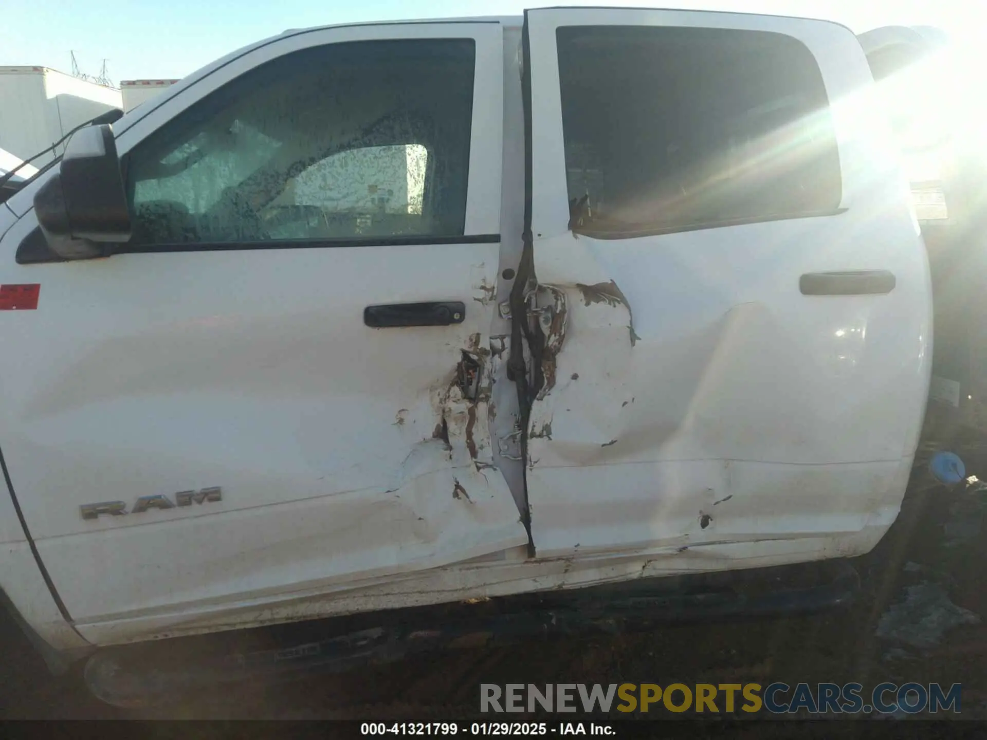 11 Photograph of a damaged car 3C7WRTCL9LG122687 RAM 3500 CHASSIS 2020