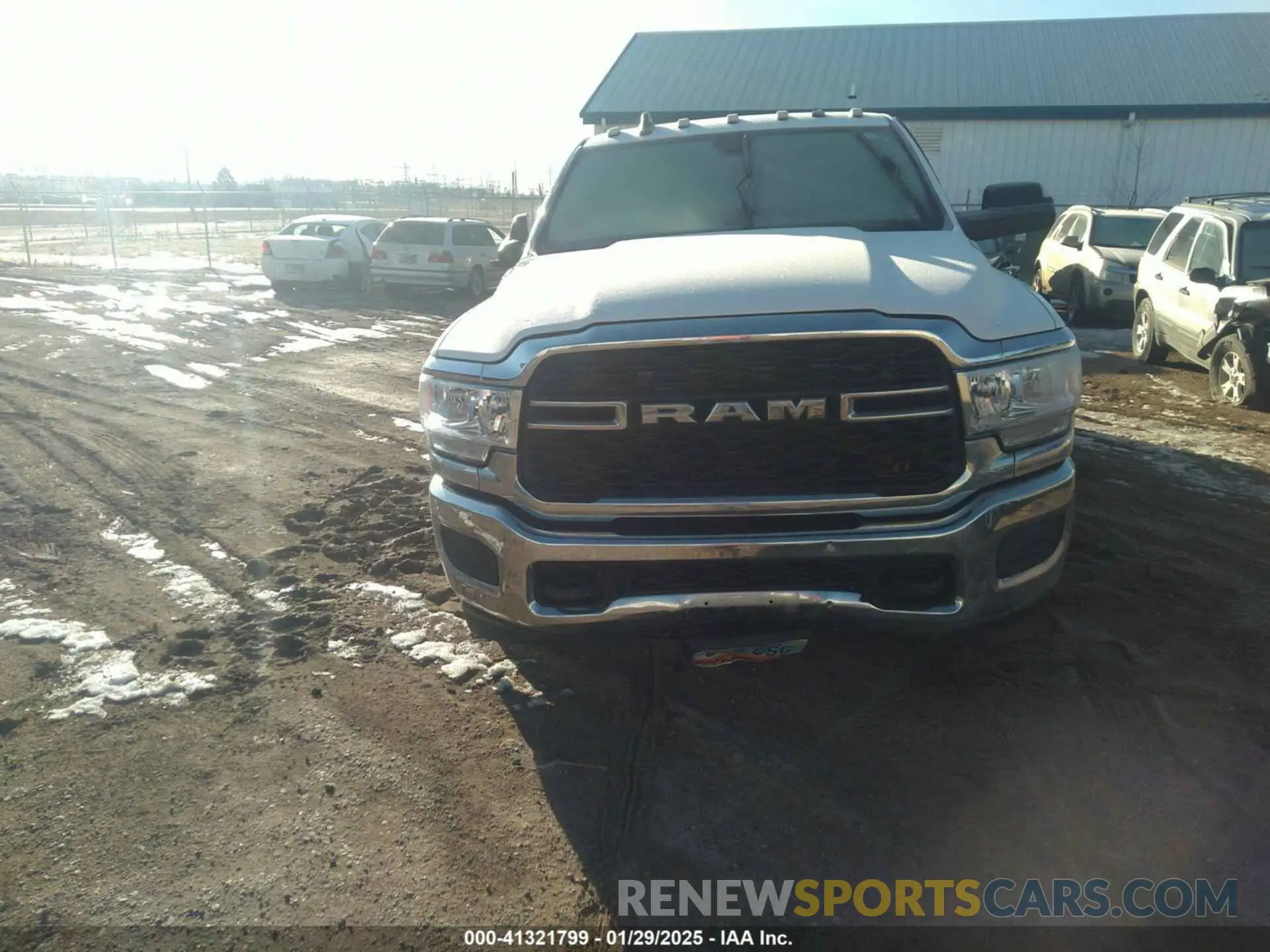 16 Photograph of a damaged car 3C7WRTCL9LG122687 RAM 3500 CHASSIS 2020