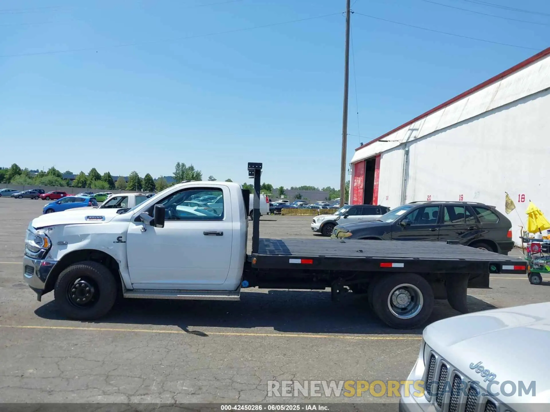 14 Photograph of a damaged car 3C7WRTBL4MG522126 RAM 3500 CHASSIS 2021