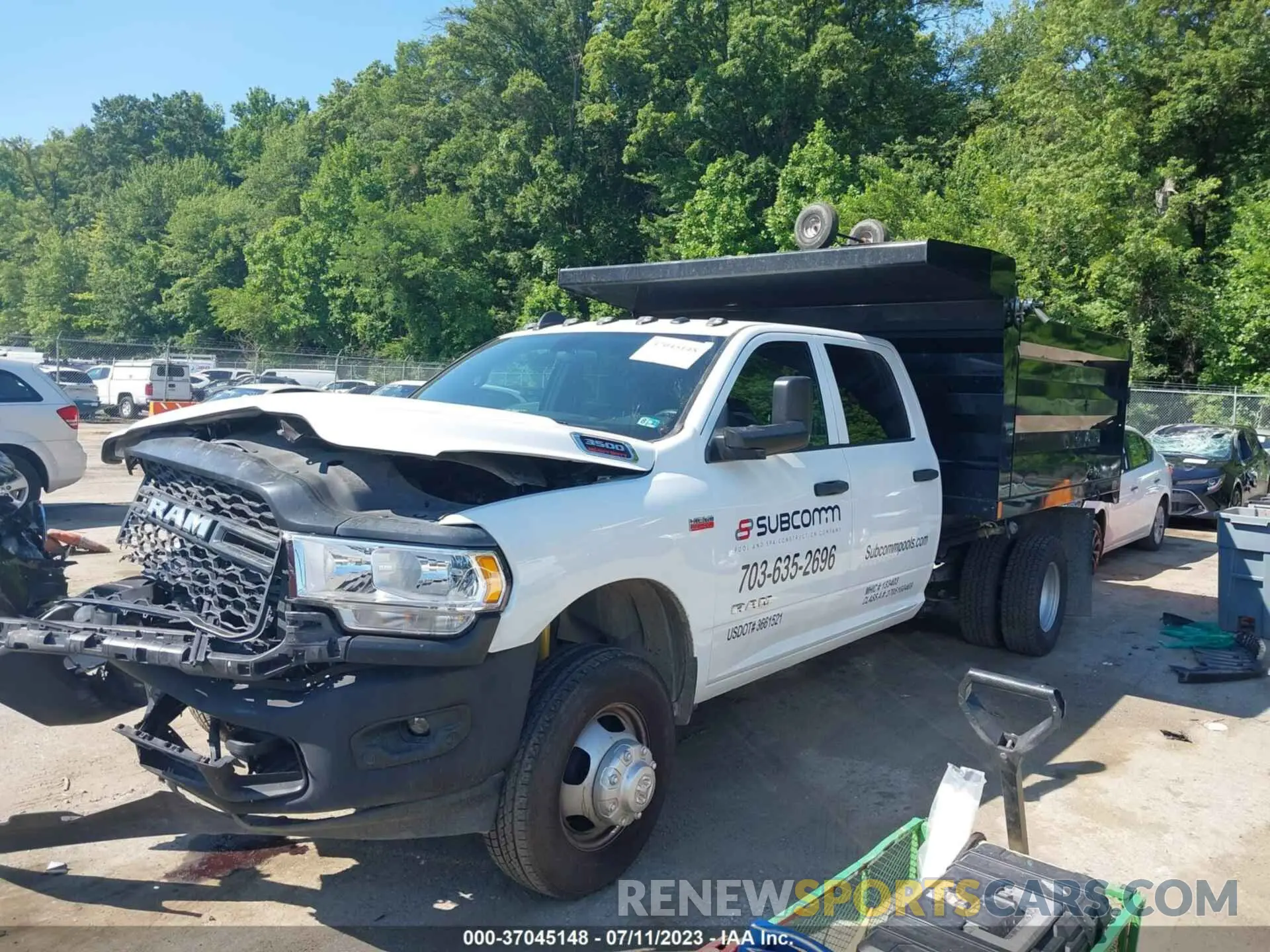 1 Photograph of a damaged car 3C7WRTCJXMG646205 RAM 3500 CHASSIS 2021