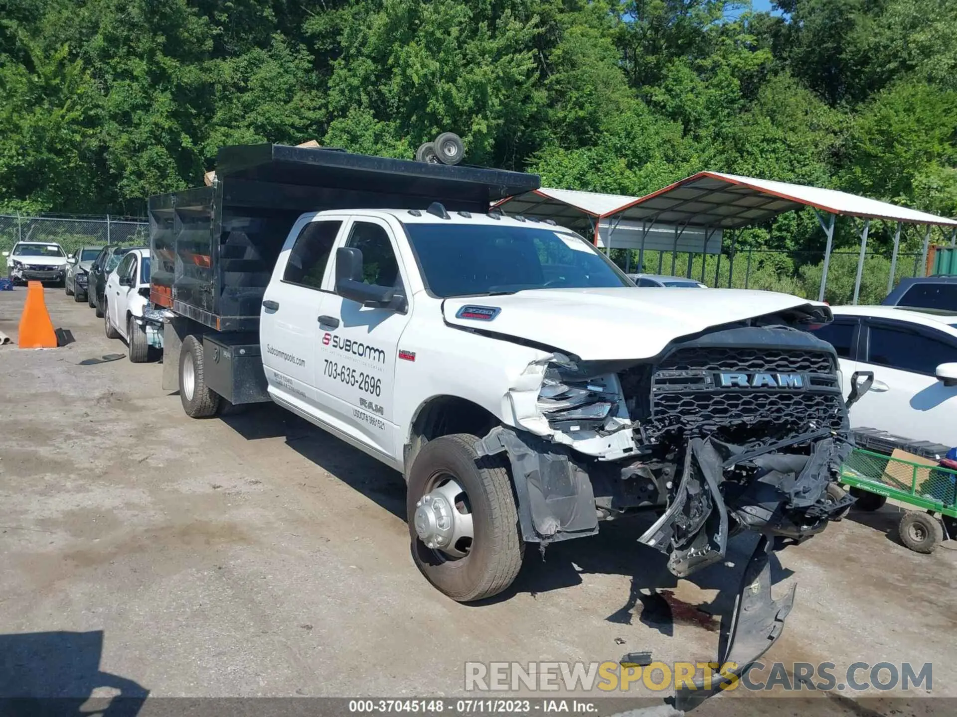 2 Photograph of a damaged car 3C7WRTCJXMG646205 RAM 3500 CHASSIS 2021