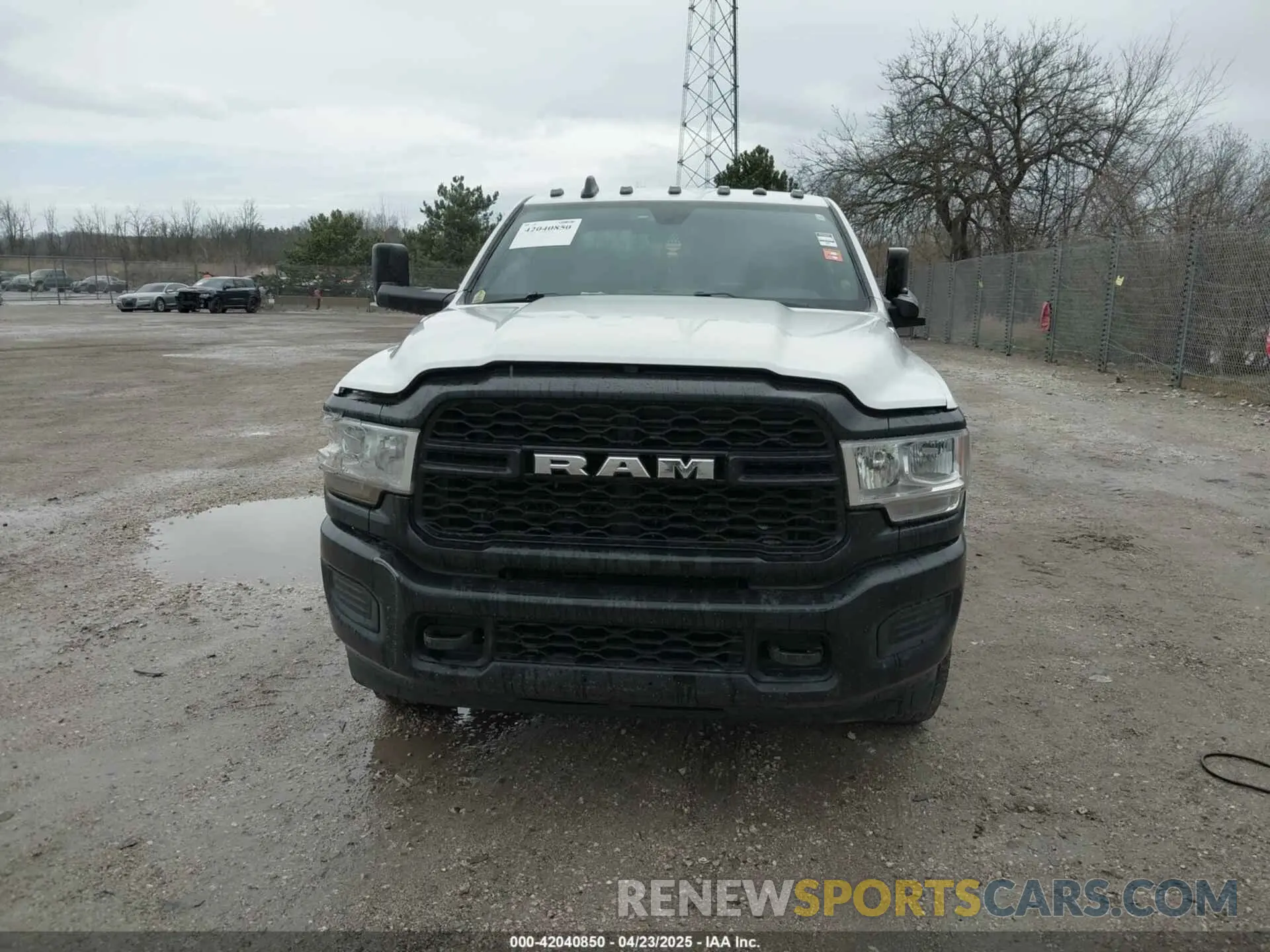 13 Photograph of a damaged car 3C7WRSCL2NG238858 RAM 3500 CHASSIS 2022