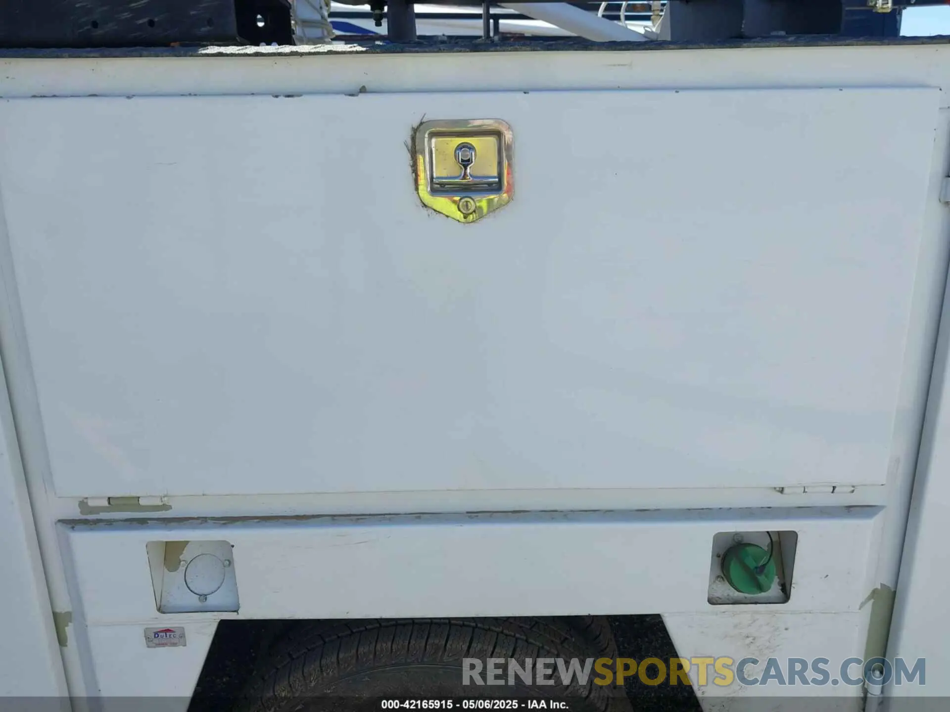 13 Photograph of a damaged car 3C7WRTCL2NG270246 RAM 3500 CHASSIS 2022