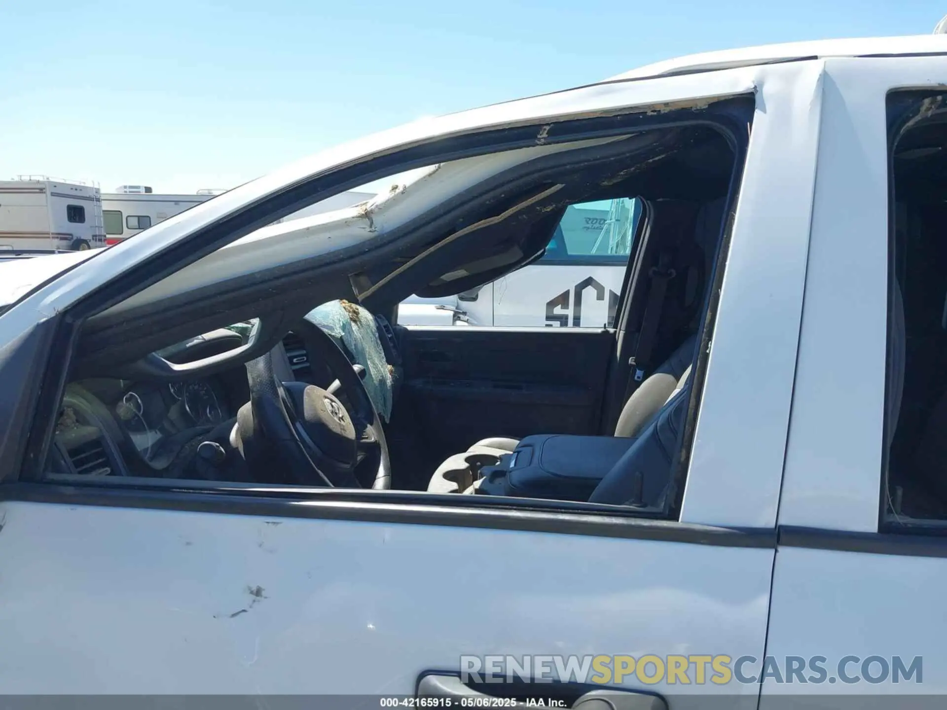 14 Photograph of a damaged car 3C7WRTCL2NG270246 RAM 3500 CHASSIS 2022
