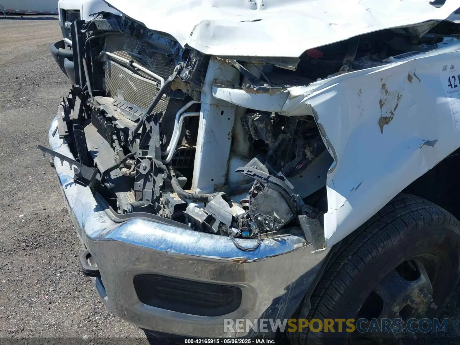 16 Photograph of a damaged car 3C7WRTCL2NG270246 RAM 3500 CHASSIS 2022