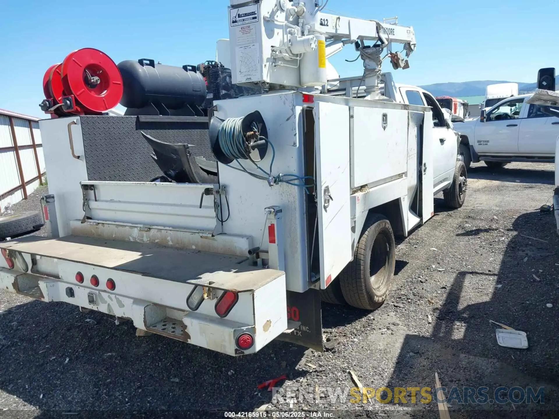 4 Photograph of a damaged car 3C7WRTCL2NG270246 RAM 3500 CHASSIS 2022