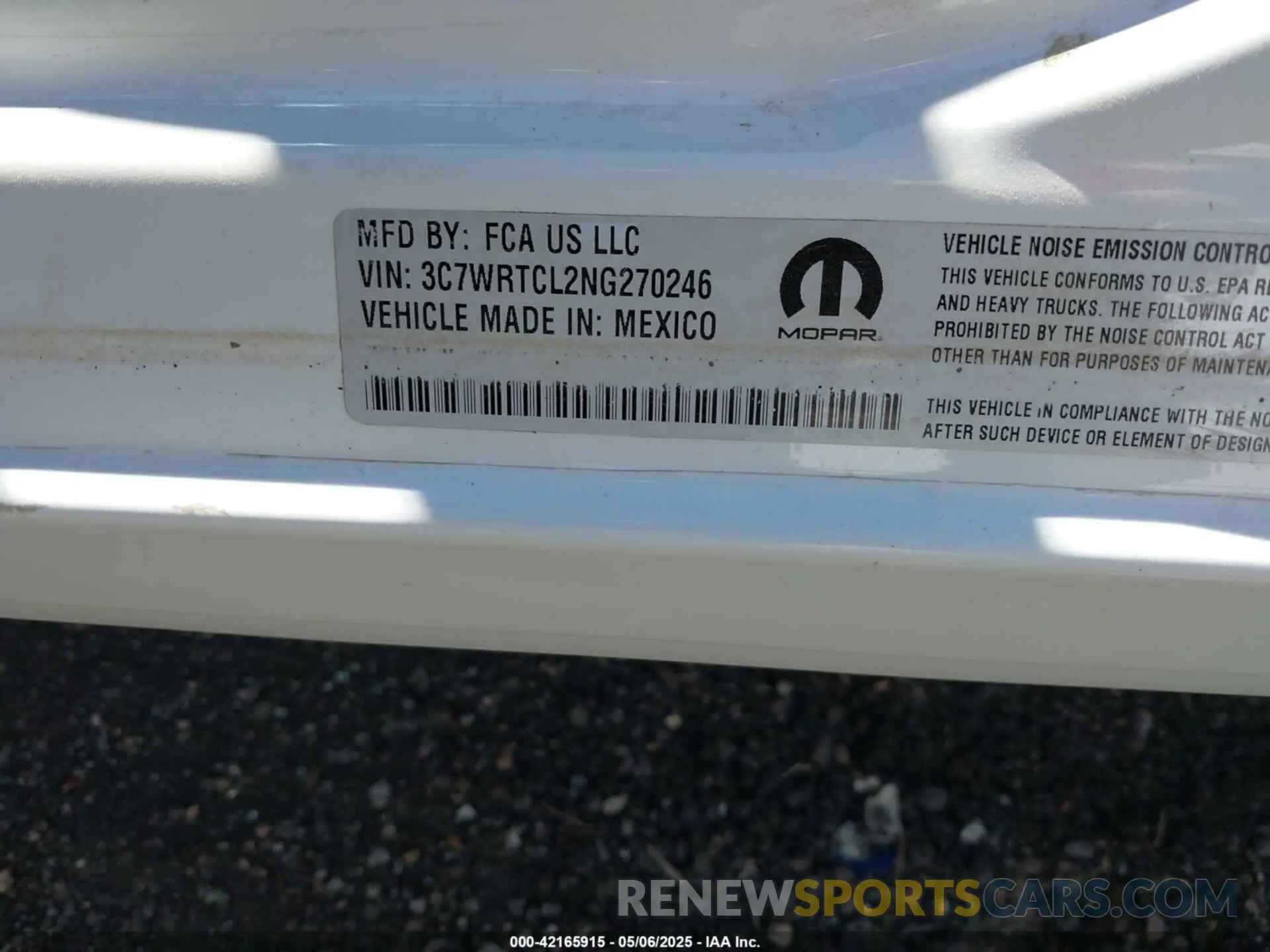 9 Photograph of a damaged car 3C7WRTCL2NG270246 RAM 3500 CHASSIS 2022