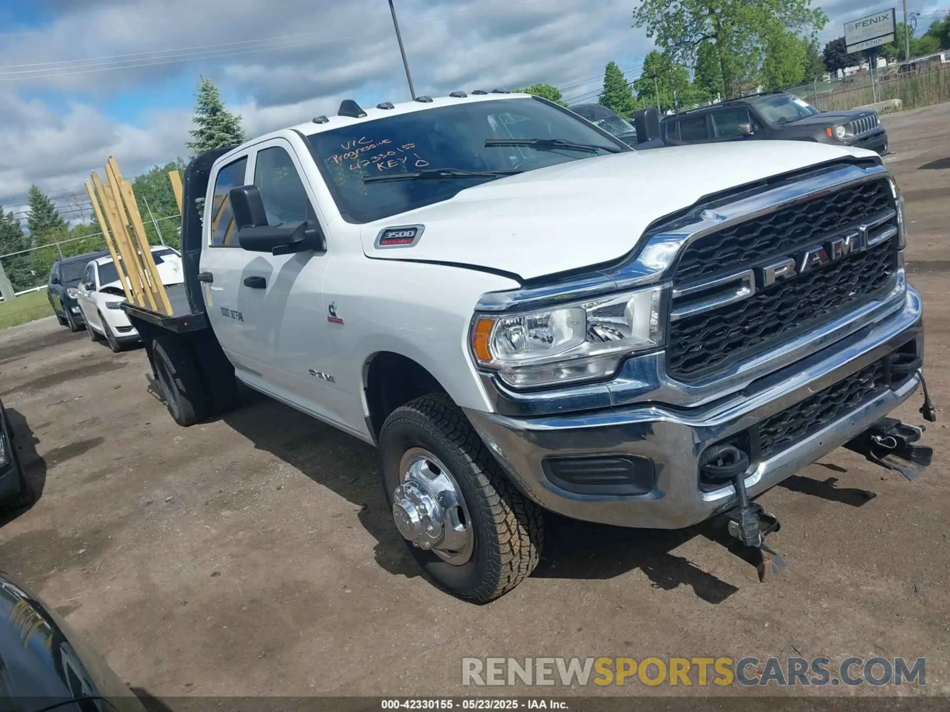 1 Photograph of a damaged car 3C7WRTCL5NG279975 RAM 3500 CHASSIS 2022