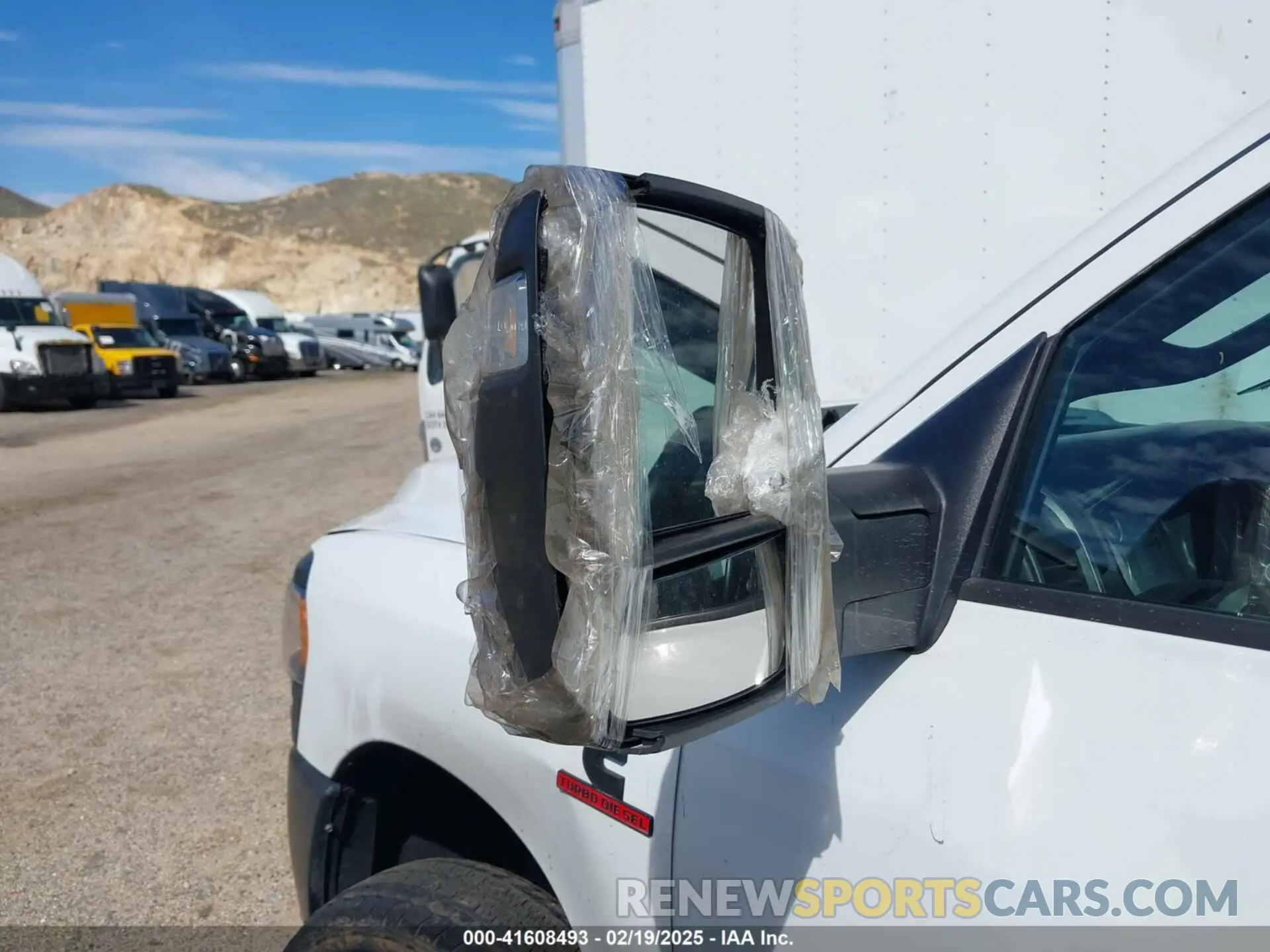 20 Photograph of a damaged car 3C7WRTCL3PG650666 RAM 3500 CHASSIS 2023