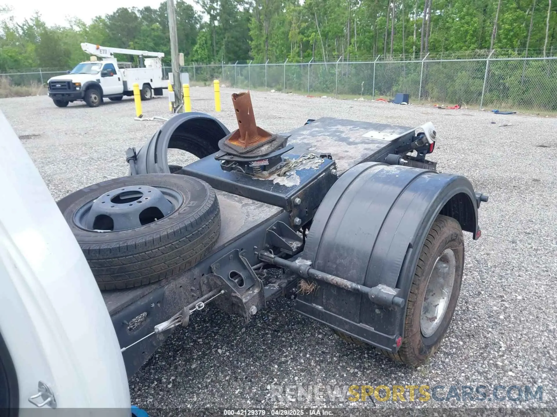 6 Photograph of a damaged car 3C7WRTCL3RG258404 RAM 3500 CHASSIS 2024