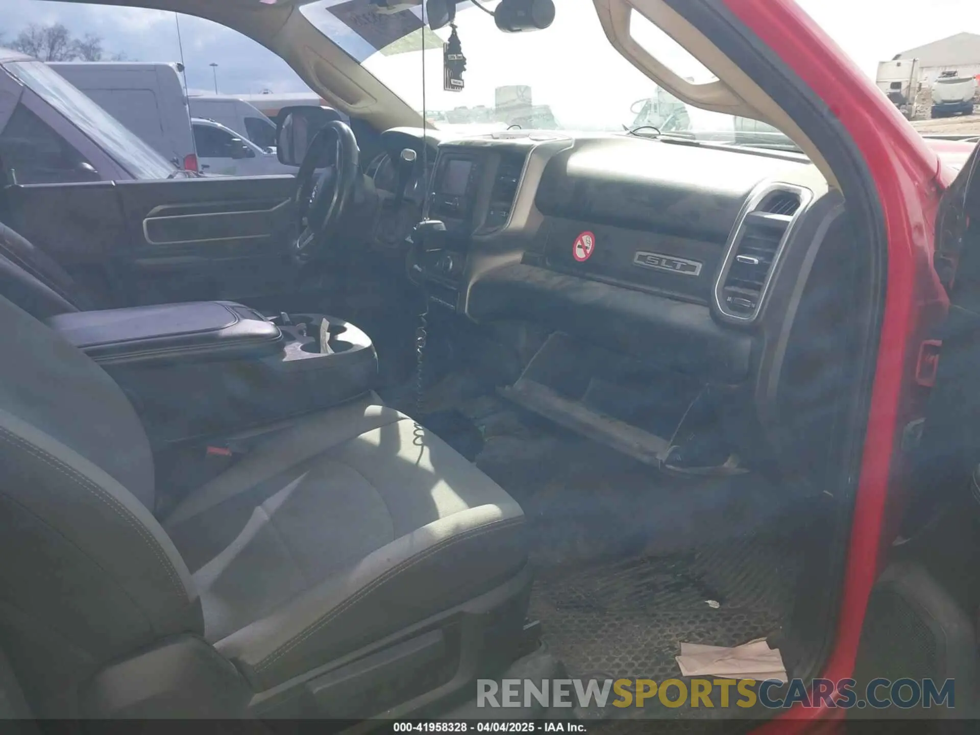 5 Photograph of a damaged car 3C7WRKAL2KG521713 RAM 4500 CHASSIS 2019