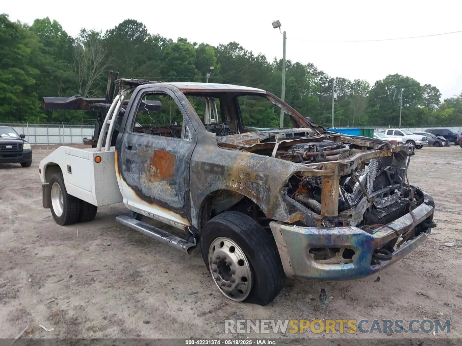1 Photograph of a damaged car 3C7WRKAL5KG627850 RAM 4500 CHASSIS 2019