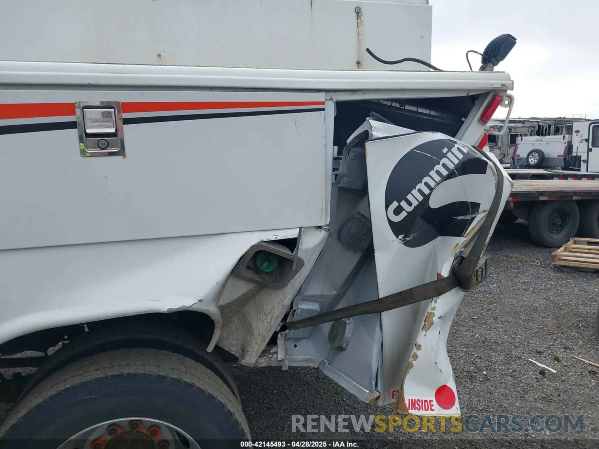 11 Photograph of a damaged car 3C7WRLAL0KG522137 RAM 4500 CHASSIS 2019