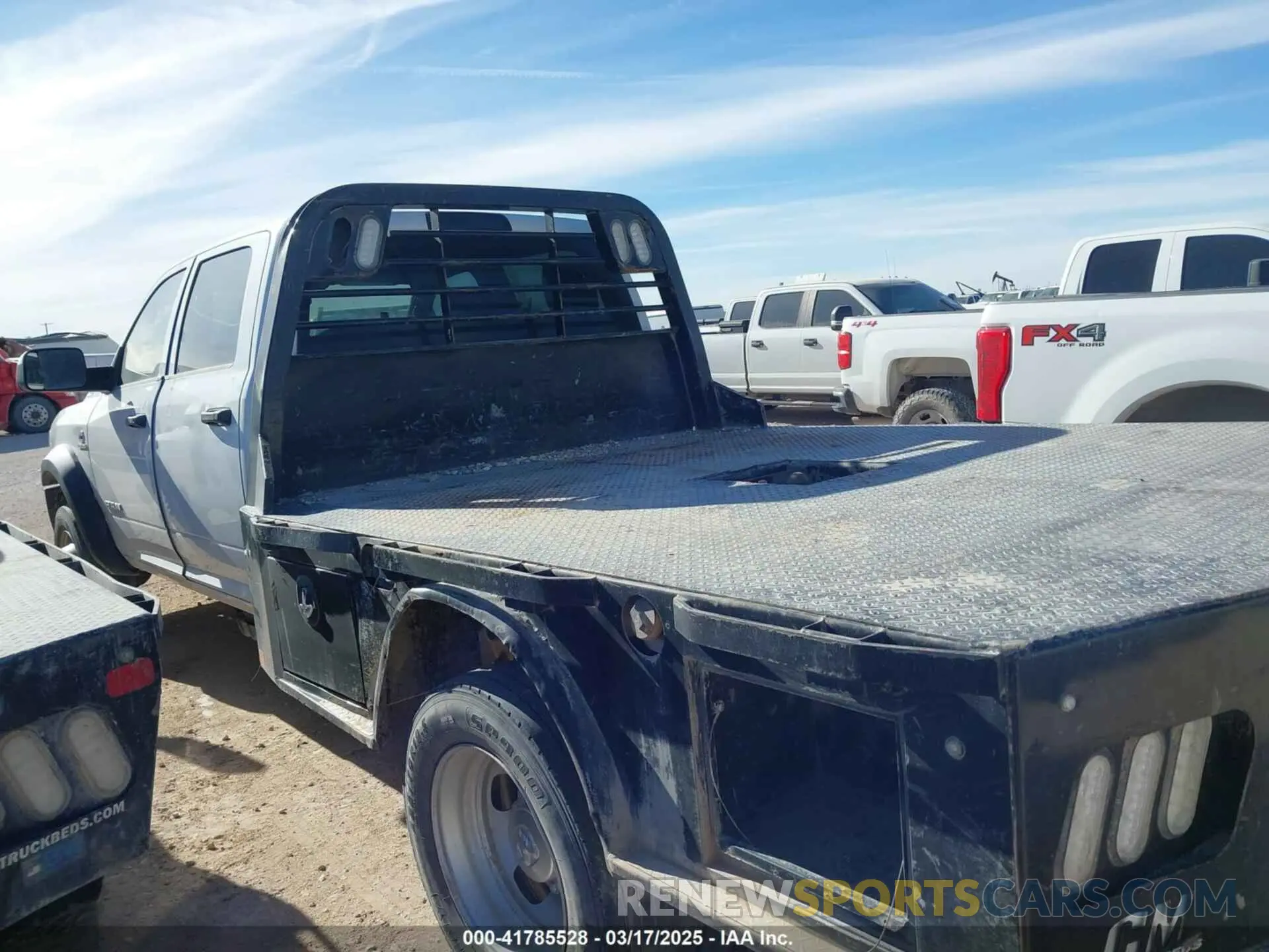 14 Photograph of a damaged car 3C7WRLEL4MG535874 RAM 4500 CHASSIS 2021
