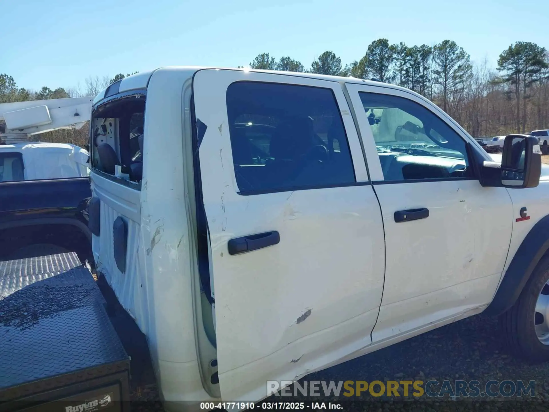 12 Photograph of a damaged car 3C7WRLFL0RG204831 RAM 4500 CHASSIS 2024
