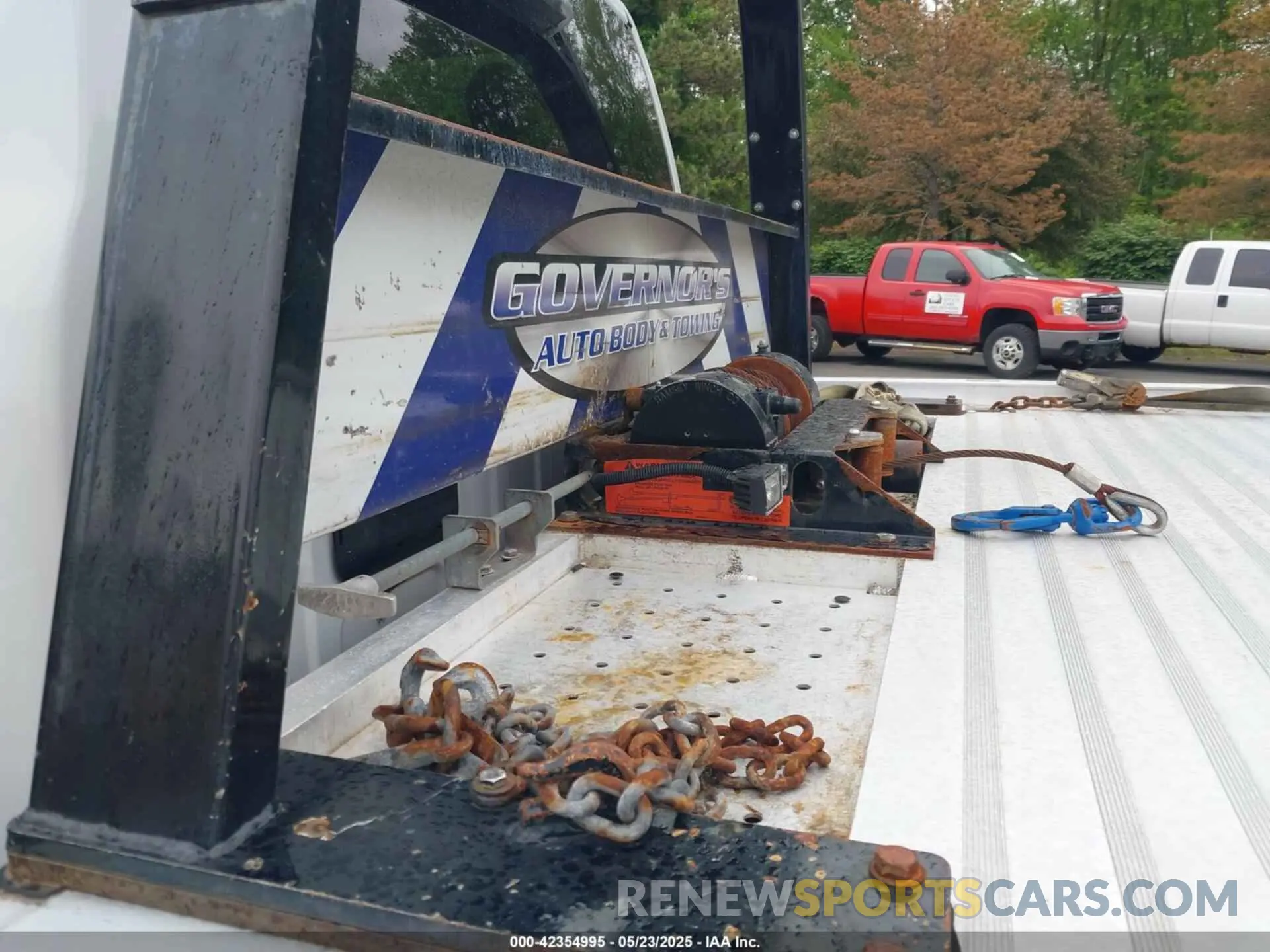 6 Photograph of a damaged car 3C7WRNDL8LG189520 RAM 5500 2020