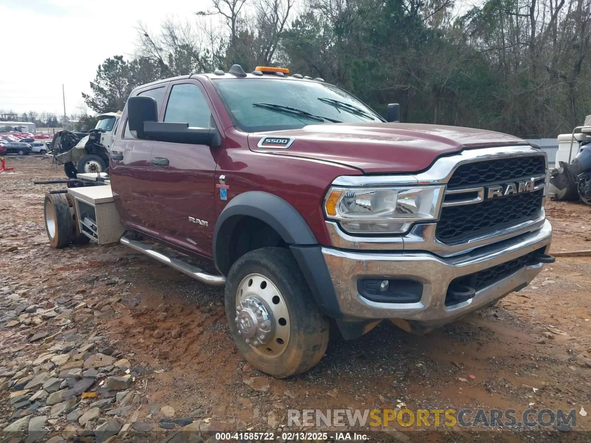 1 Photograph of a damaged car 3C7WRMFL7KG610360 RAM 5500 CHASSIS 2019