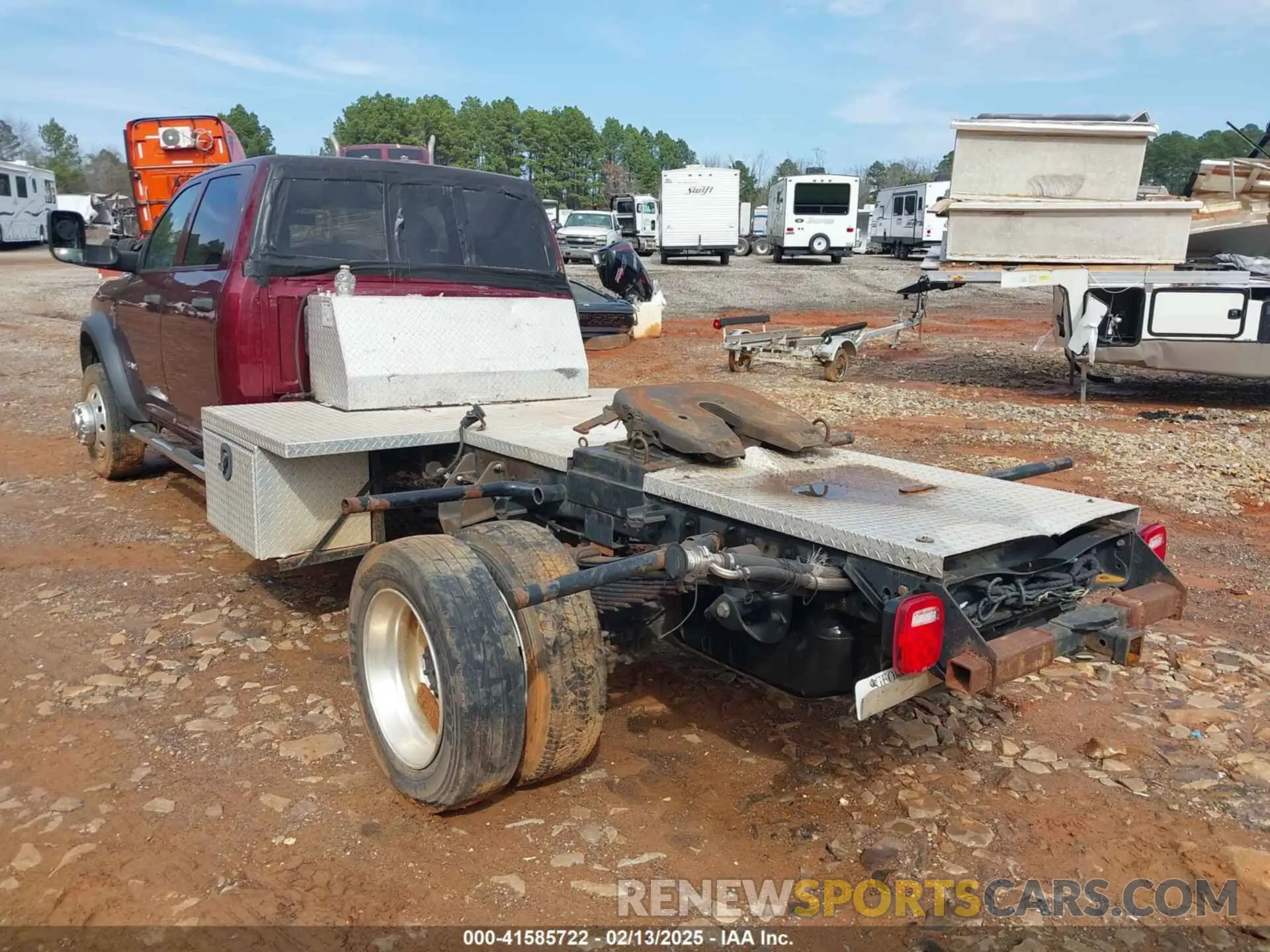 3 Photograph of a damaged car 3C7WRMFL7KG610360 RAM 5500 CHASSIS 2019