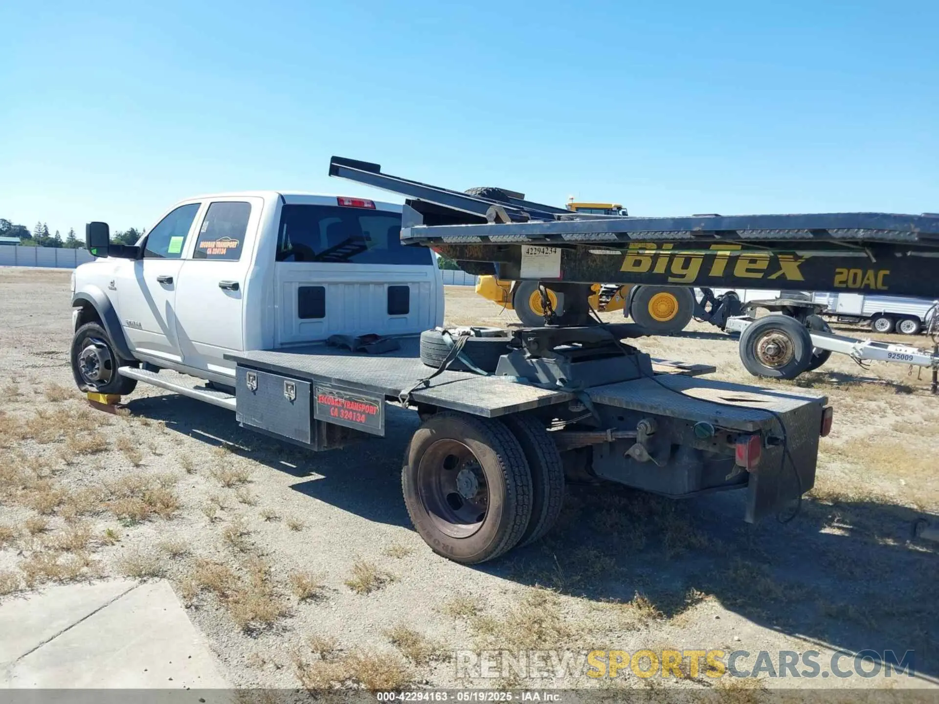 3 Photograph of a damaged car 3C7WRMFL7LG263680 RAM 5500 CHASSIS 2020