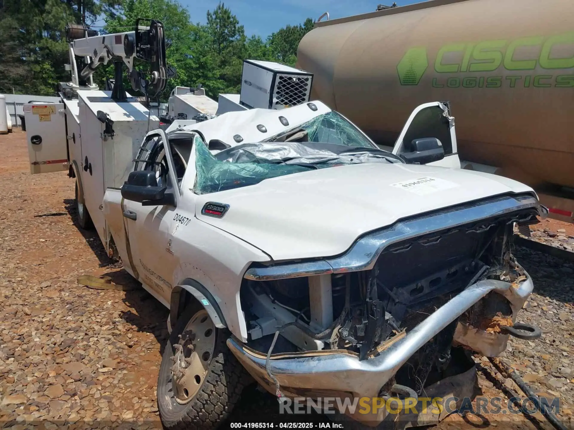 11 Photograph of a damaged car 3C7WRNFL1LG136462 RAM 5500 CHASSIS 2020