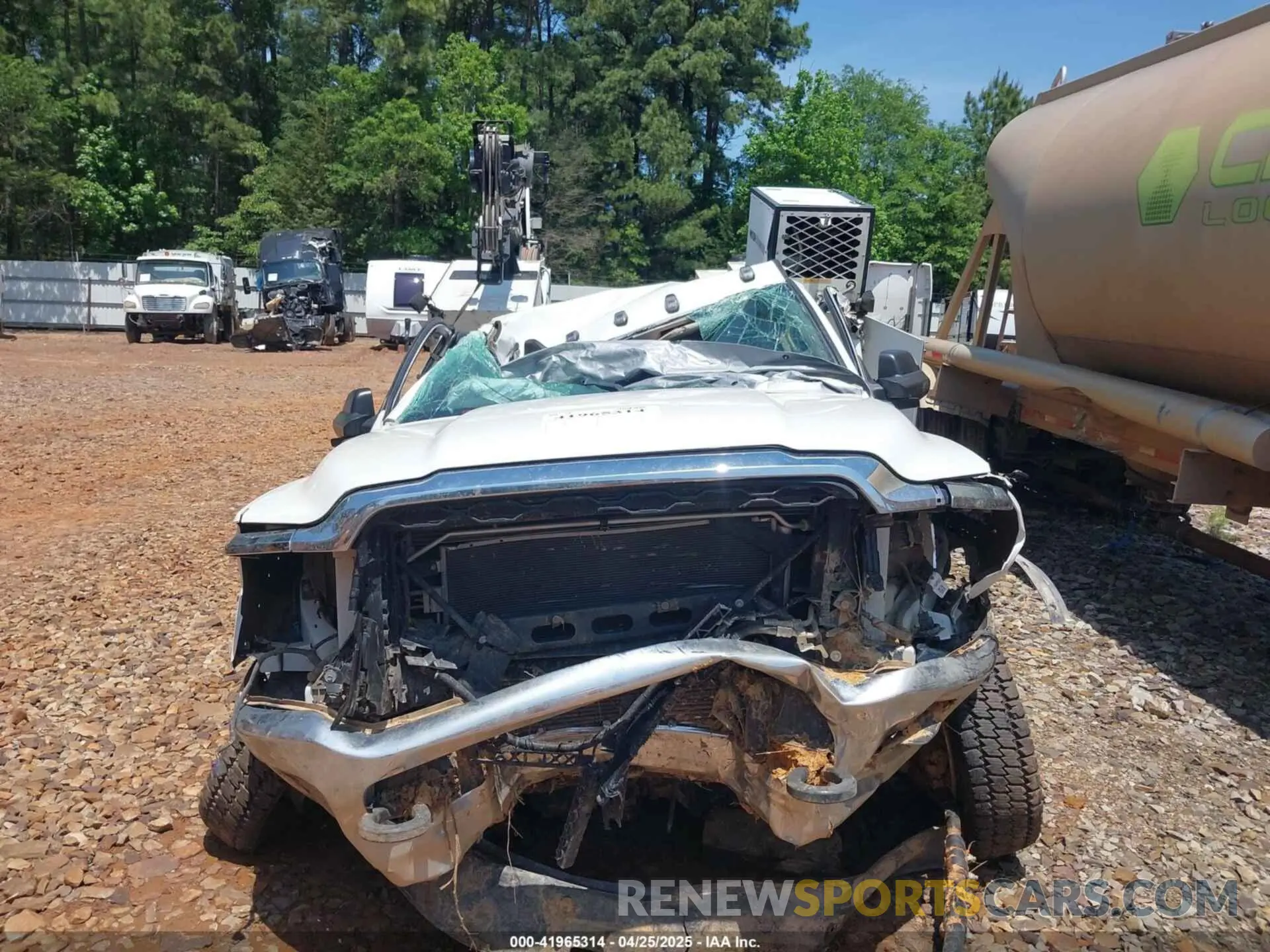 12 Photograph of a damaged car 3C7WRNFL1LG136462 RAM 5500 CHASSIS 2020