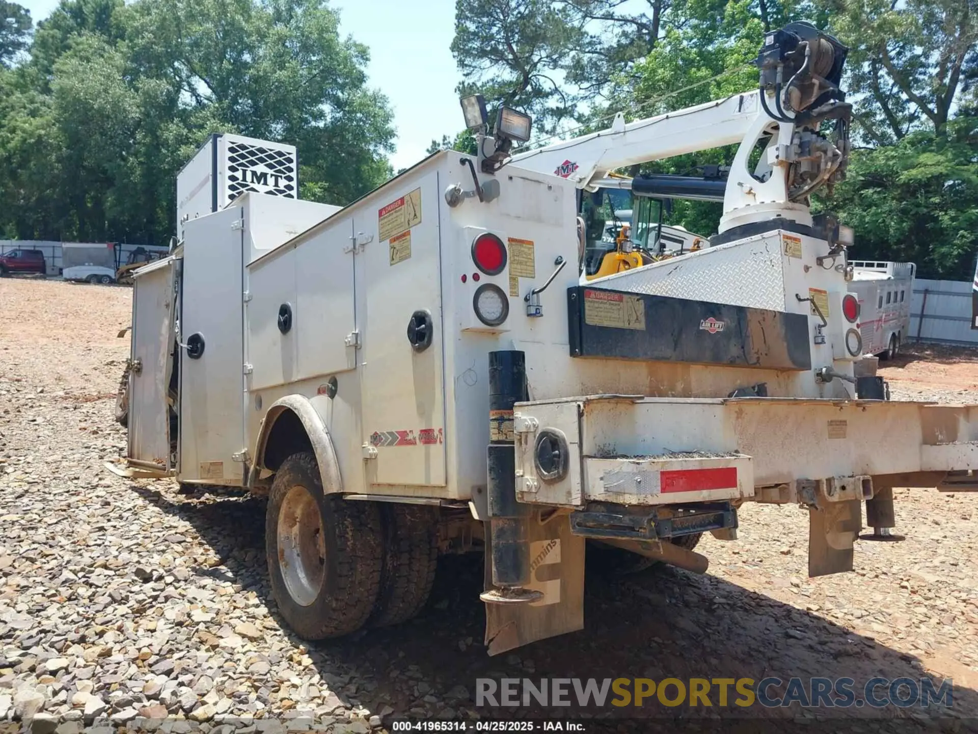 3 Photograph of a damaged car 3C7WRNFL1LG136462 RAM 5500 CHASSIS 2020