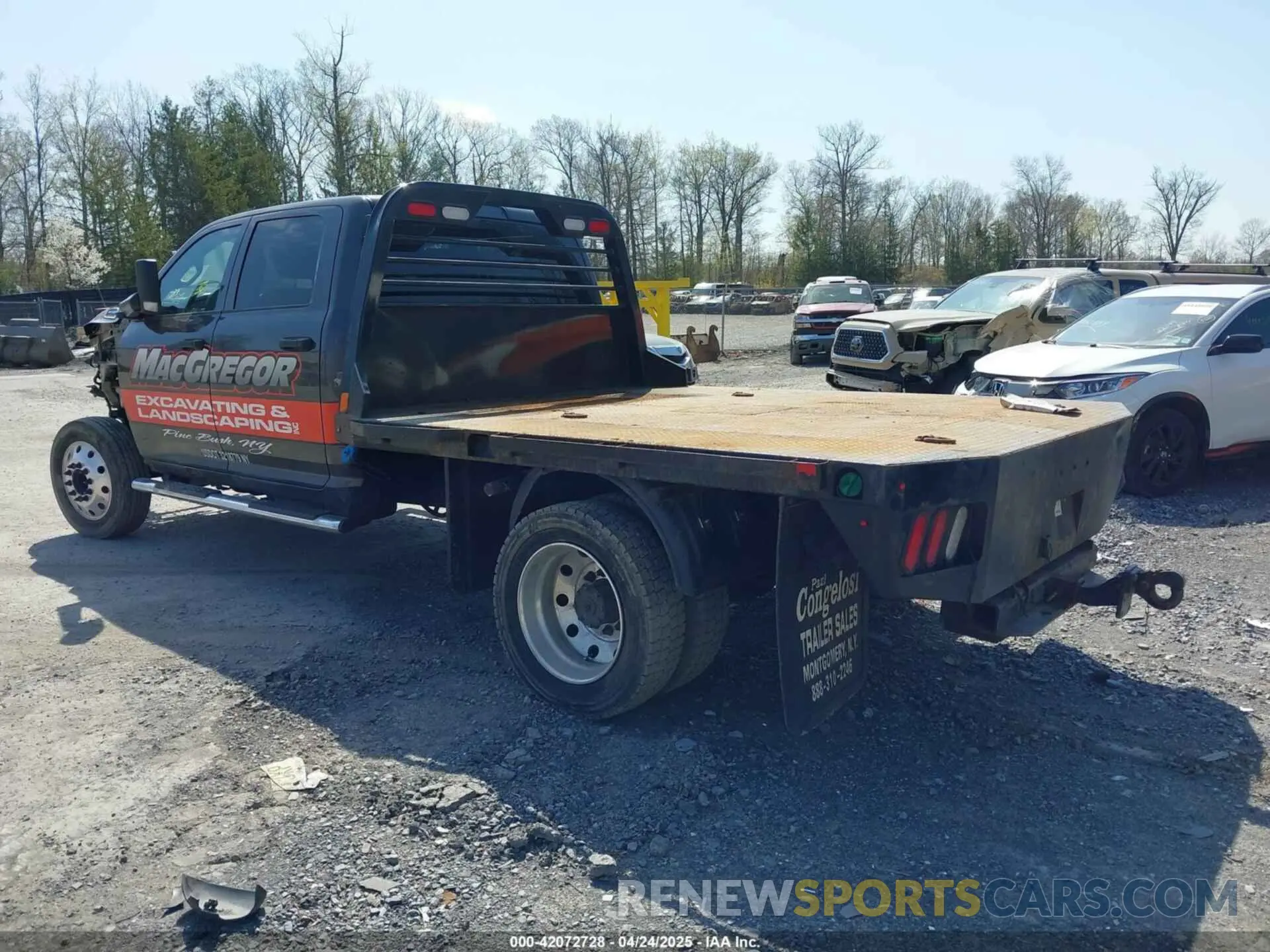 3 Photograph of a damaged car 3C7WRNEL9NG132213 RAM 5500 CHASSIS 2022