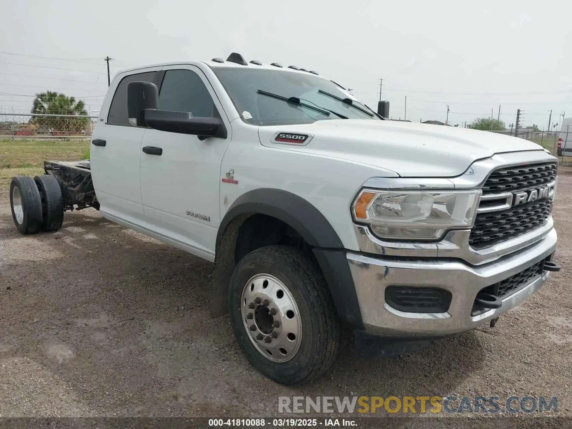 1 Photograph of a damaged car 3C7WRNFL7NG416454 RAM 5500 CHASSIS 2022