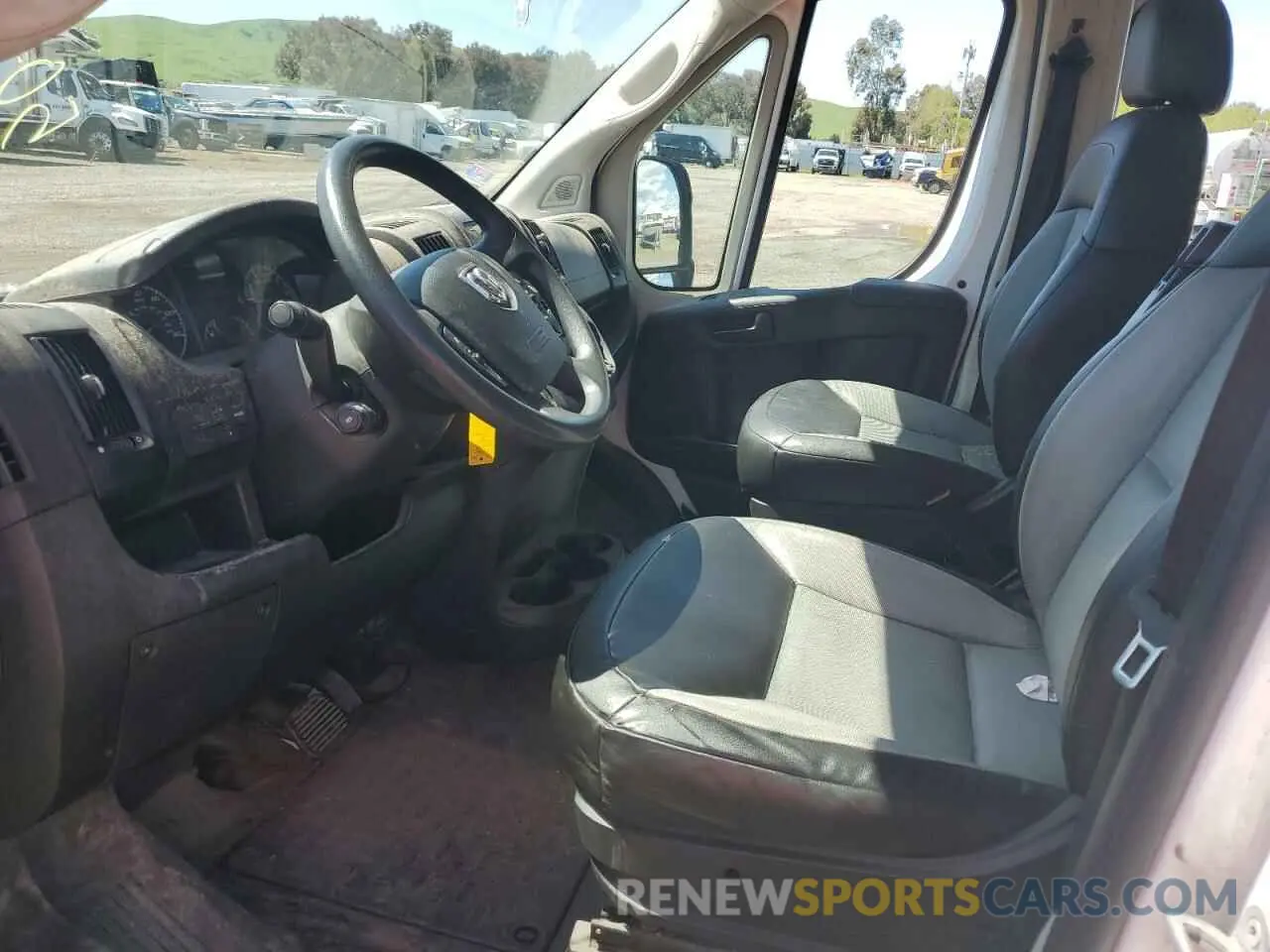 7 Photograph of a damaged car 3C6TRVAG5KE509045 RAM All Models 2019