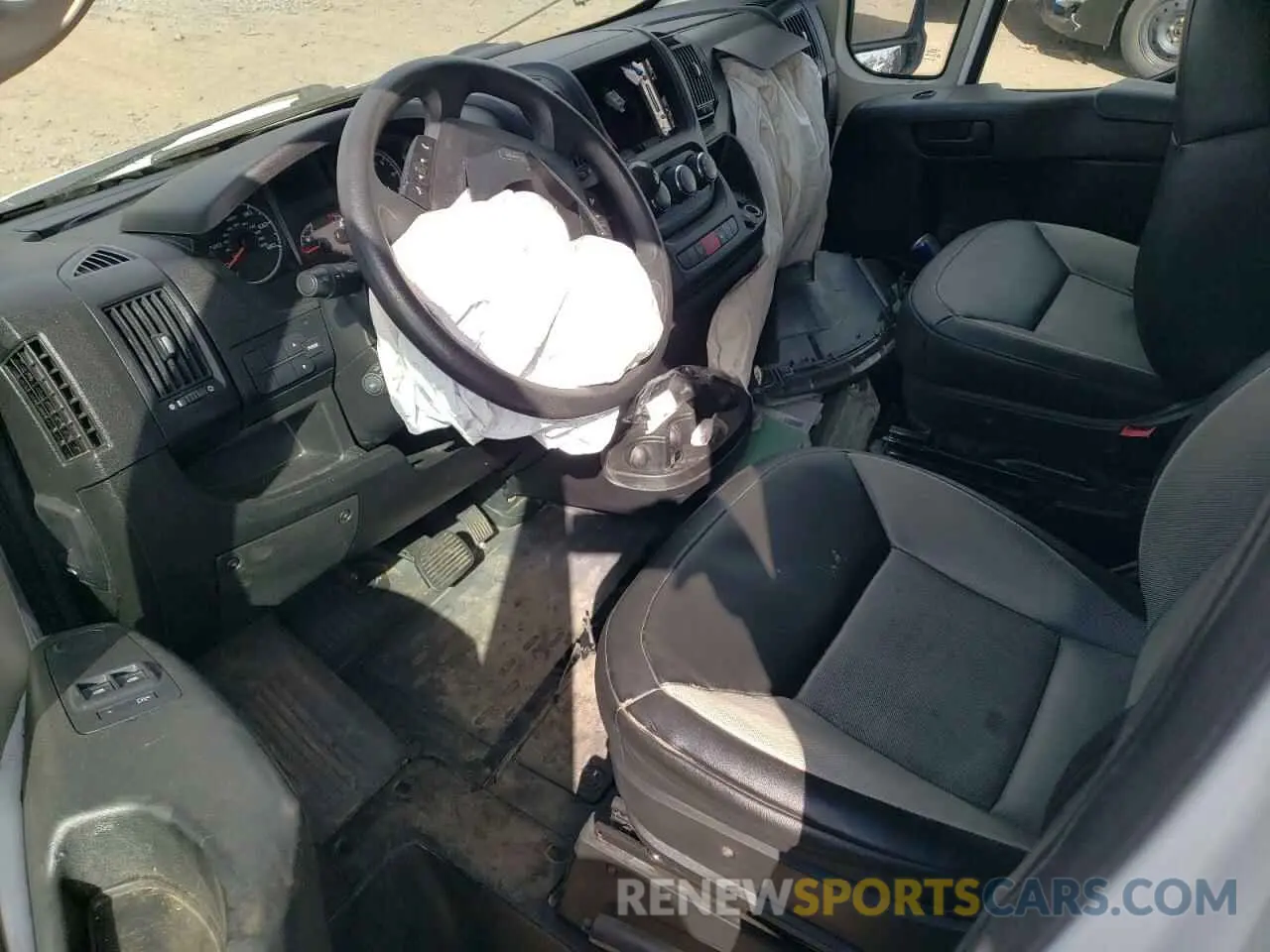 8 Photograph of a damaged car 3C6TRVDG0KE532275 RAM All Models 2019