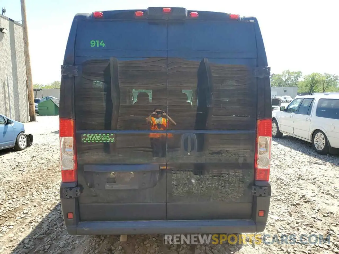 6 Photograph of a damaged car 3C6TRVPG1KE545614 RAM All Models 2019