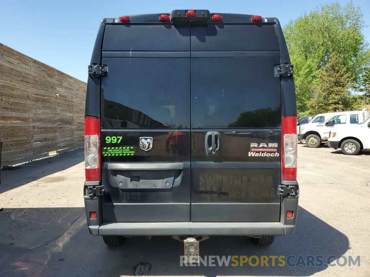 6 Photograph of a damaged car 3C6TRVPG2KE532497 RAM All Models 2019