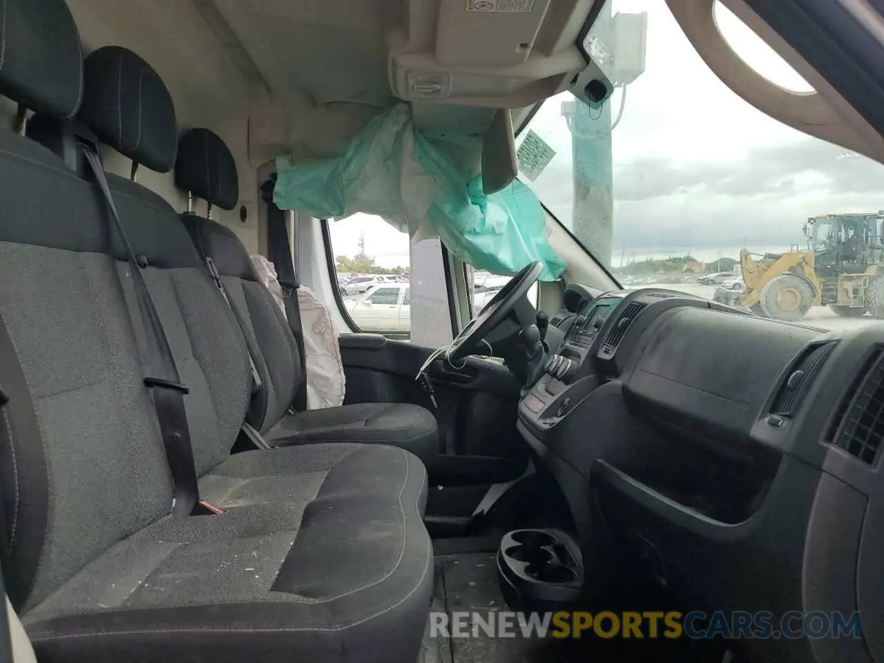 7 Photograph of a damaged car 3C6URVJGXKE527738 RAM All Models 2019