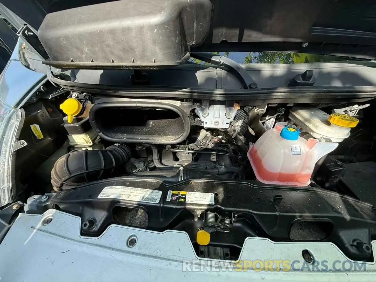 7 Photograph of a damaged car 3C6URVUG7KE561944 RAM All Models 2019