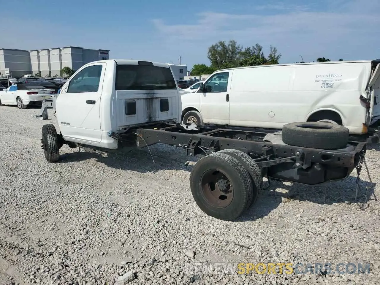2 Photograph of a damaged car 3C7WRSBL1KG553096 RAM All Models 2019