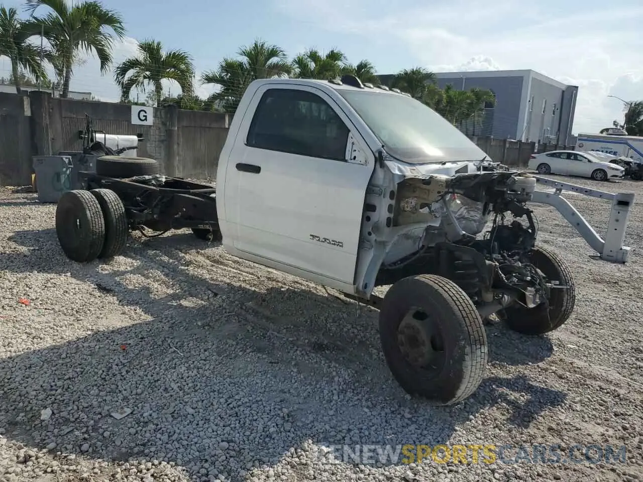 4 Photograph of a damaged car 3C7WRSBL1KG553096 RAM All Models 2019
