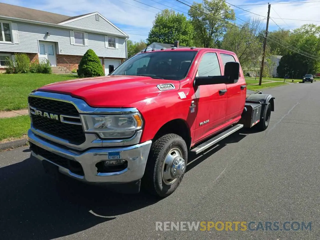 2 Photograph of a damaged car 3C7WRTCL0KG615009 RAM All Models 2019