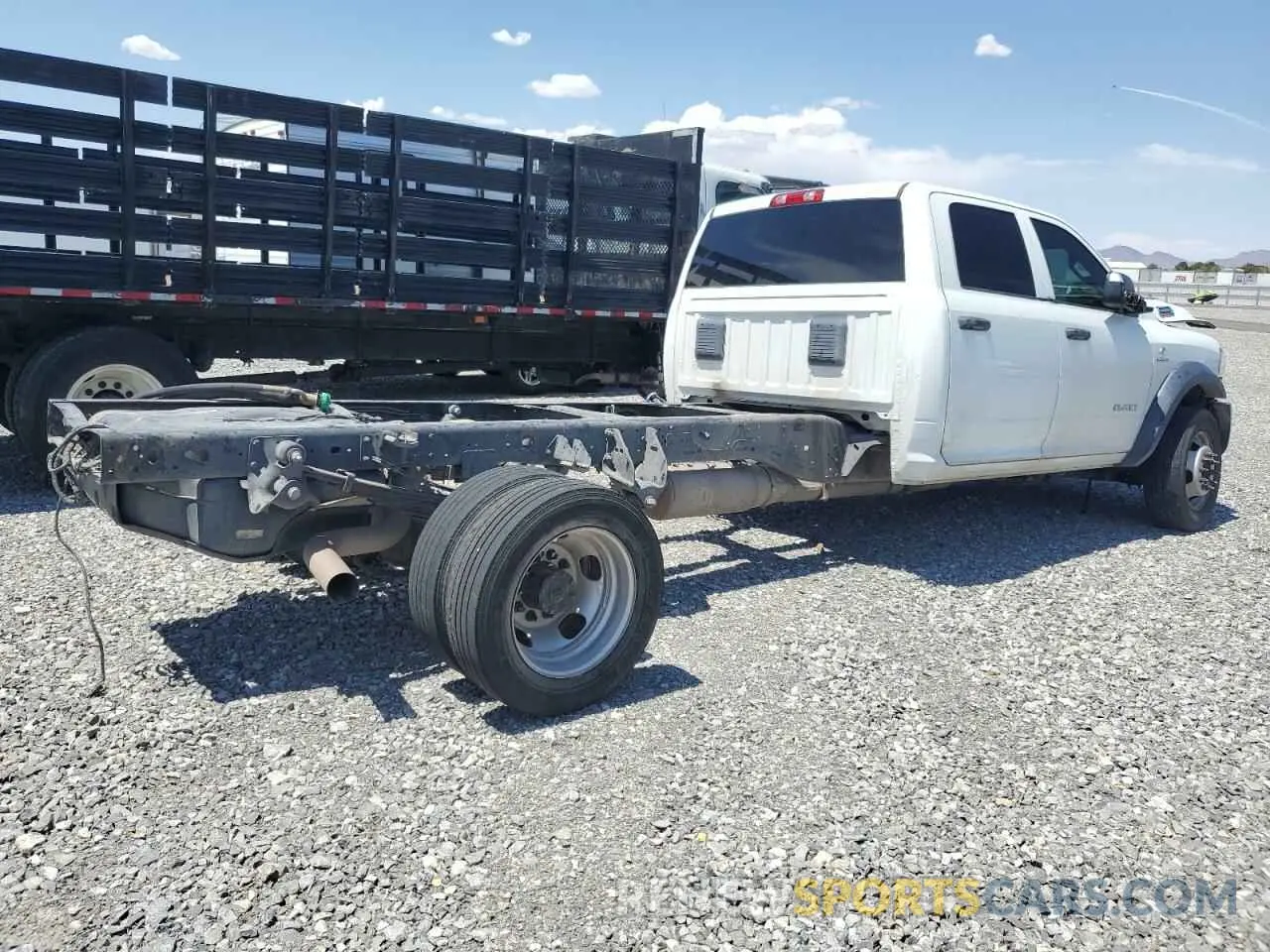 3 Photograph of a damaged car 3C7WRNFL7LG105233 RAM All Models 2020