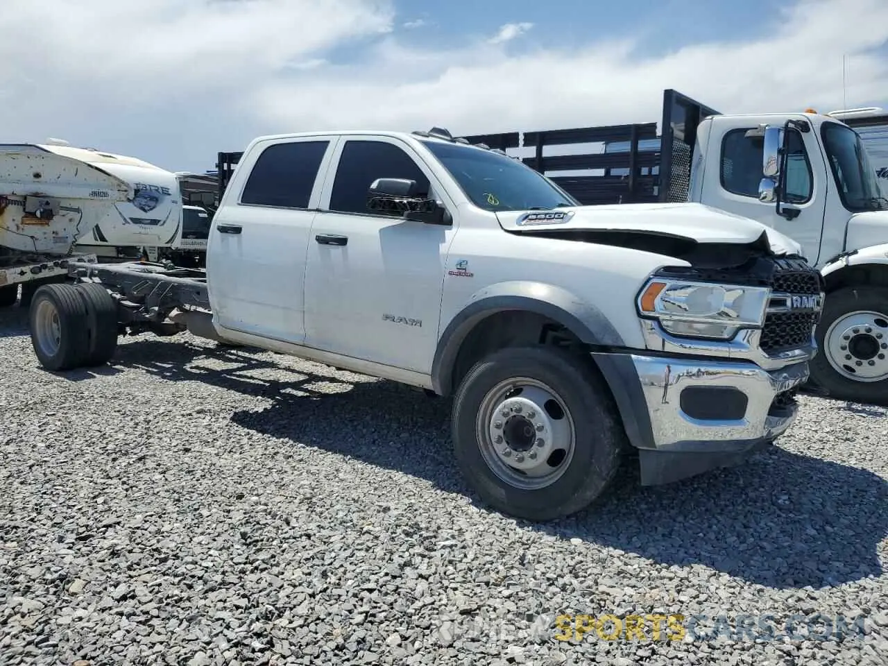 4 Photograph of a damaged car 3C7WRNFL7LG105233 RAM All Models 2020