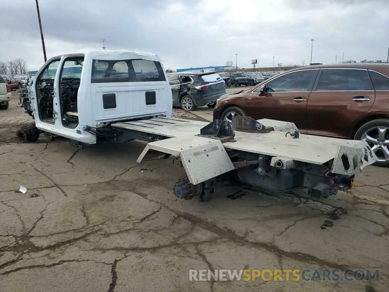 2 Photograph of a damaged car 3C7WRNFL2MG562467 RAM All Models 2021