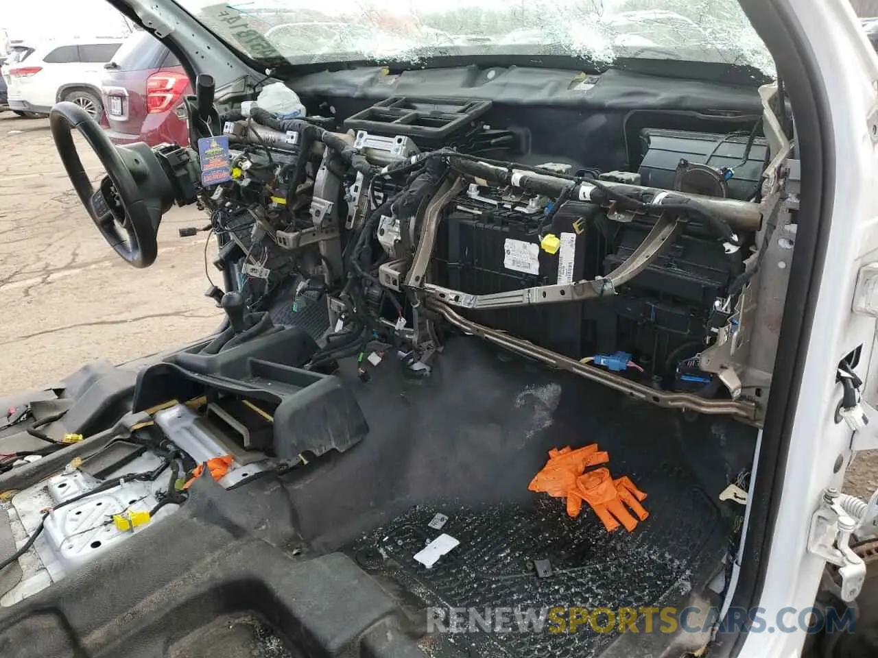 8 Photograph of a damaged car 3C7WRNFL2MG562467 RAM All Models 2021