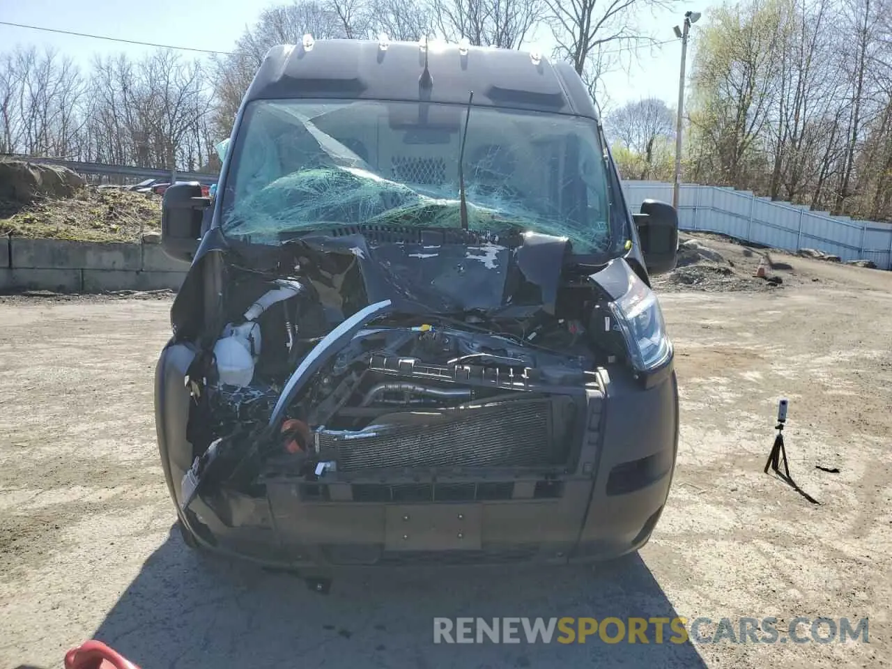 5 Photograph of a damaged car 3C6MRVJG9NE120580 RAM All Models 2022