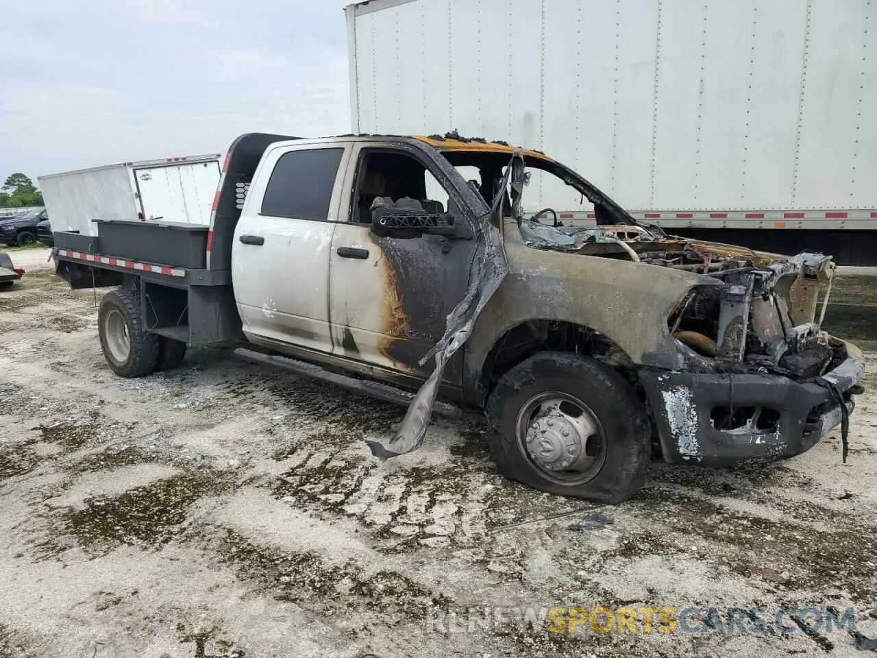 4 Photograph of a damaged car 3C7WRTCL9NG114950 RAM All Models 2022